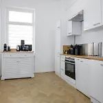 4br - Zentral - Geraeumig - Terrasse - Altbau - Netflix - Grill - Wifi