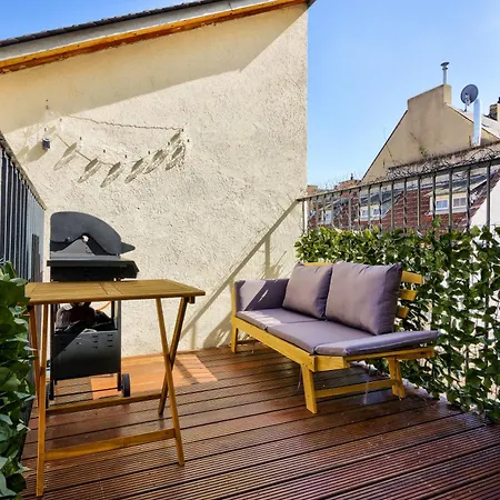 4br - Zentral - Geraeumig - Terrasse - Altbau - Netflix - Grill - Wifi Lägenhet