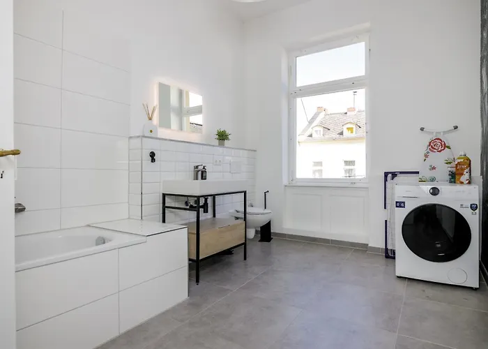 4br - Zentral - Geraeumig - Terrasse - Altbau - Netflix - Grill - Wifi 비스바덴